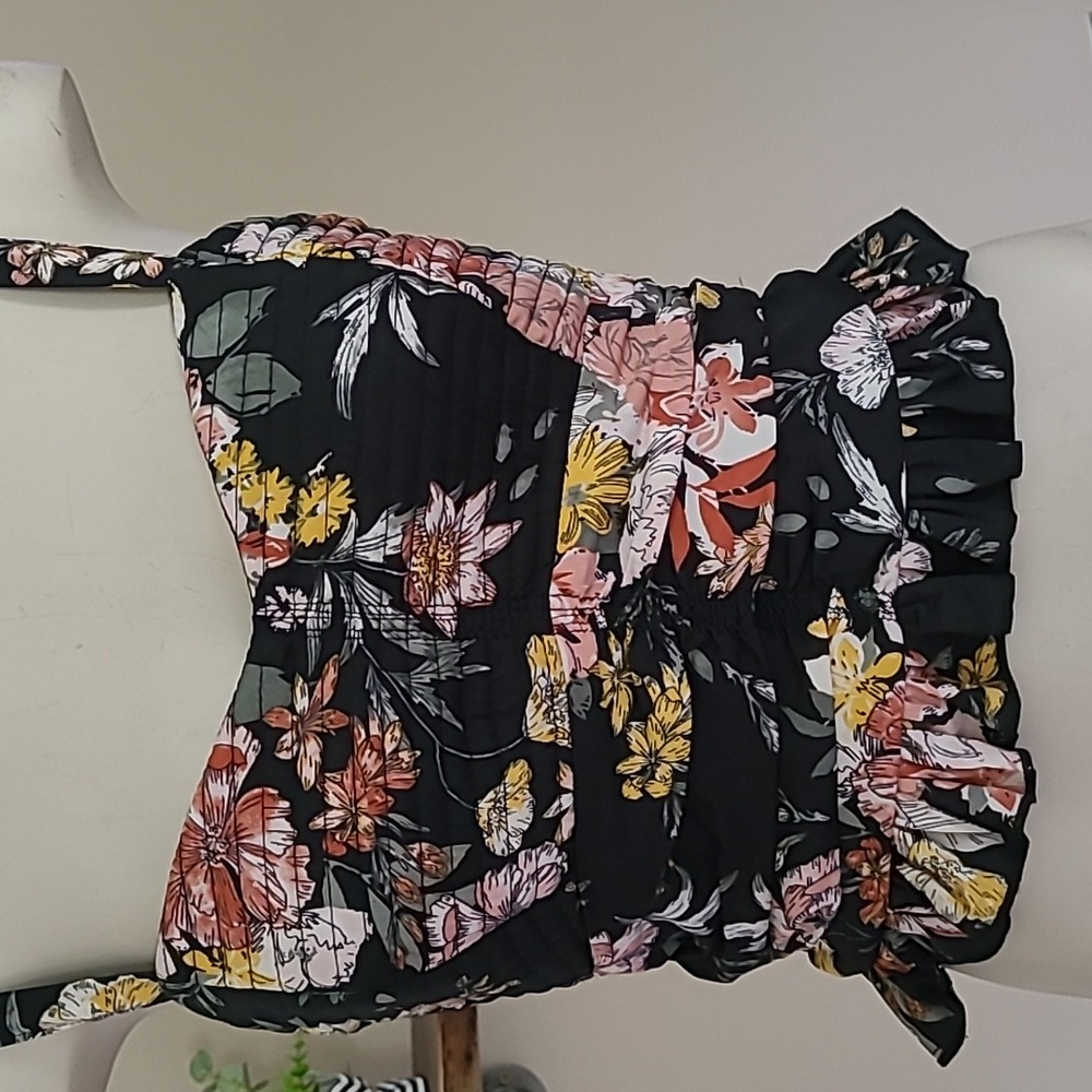 NwT Floral Fitted Crop Top - Picture 2 of 9